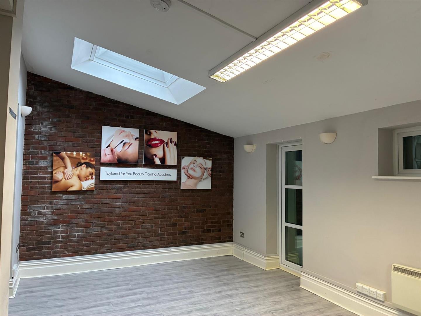 107 Talbot Road, Talbot Green, CF72 8AE